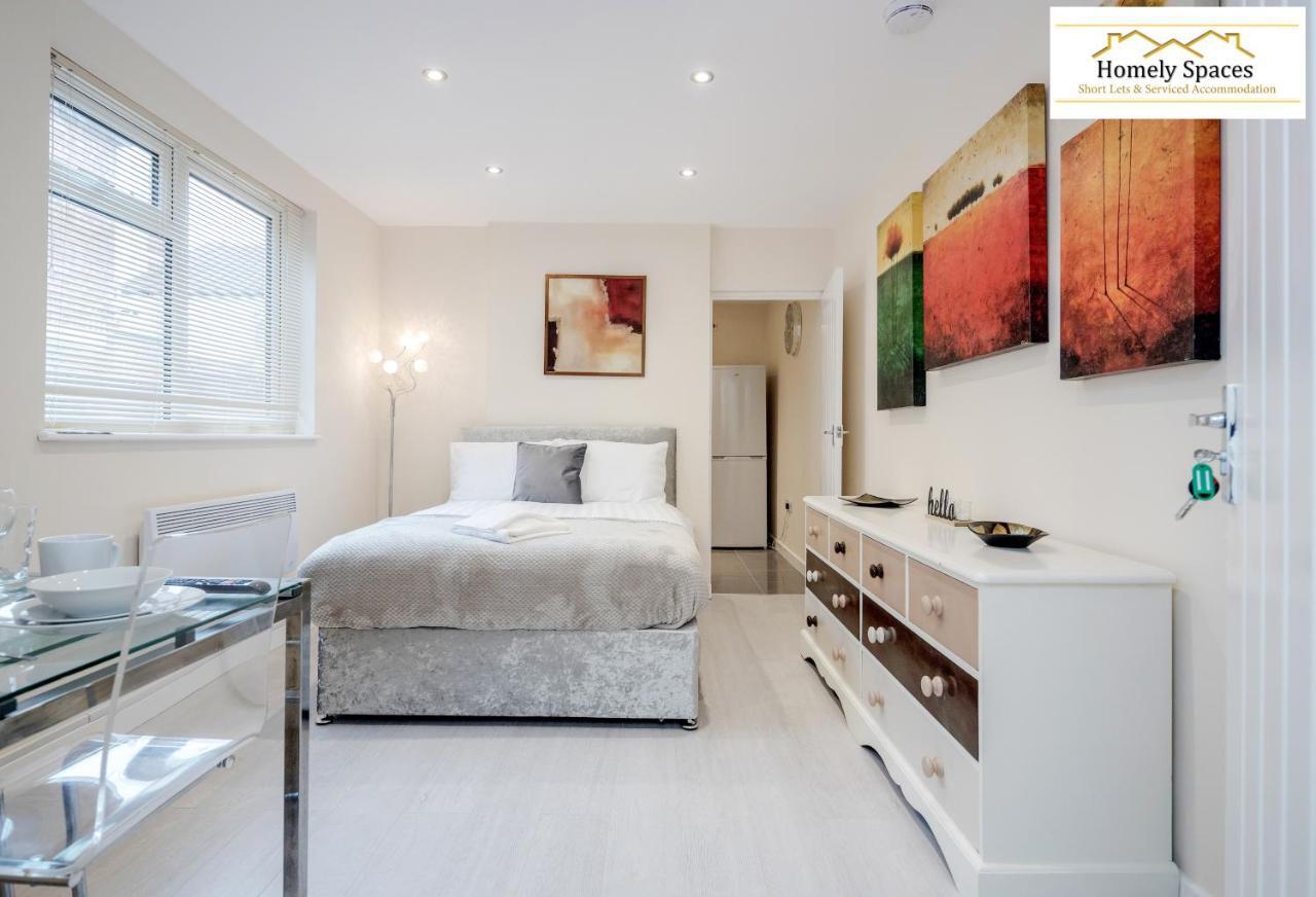 Bedford Hospital Victoria Apartments A And B By Homely Spaces Short Lets & Serviced Accommodation Exterior photo